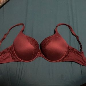 Plum Victoria’s Secret bra